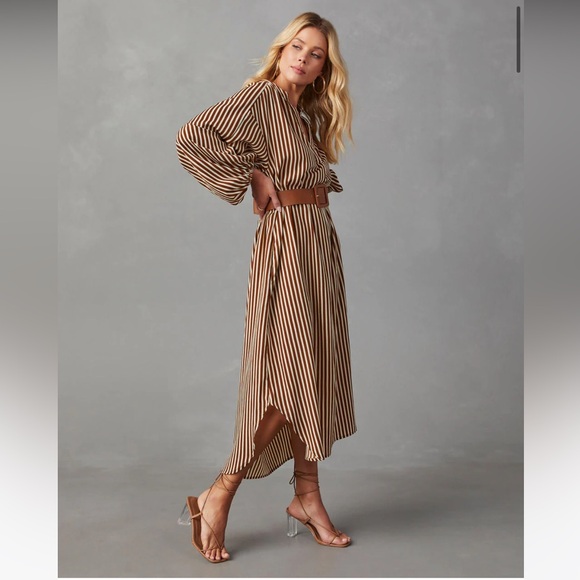 Vici Dresses & Skirts - VICI Striped Brown Midi Dress with Belt
